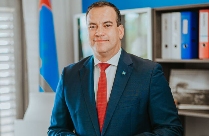 geoffrey wever (2)