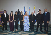 Directiva di Leo Club auspicia pa Aruba Lions Club a keda instalaÂ