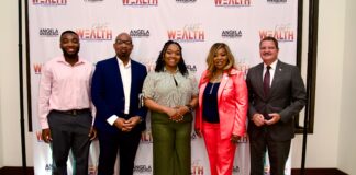 Prome Minister Mike Eman ta comparti mensahe di unidad, liderazgo y proposito na โCalled to Wealth International Summitโ