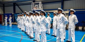 Cinco militar Arubiano a huramenta na ARUMIL