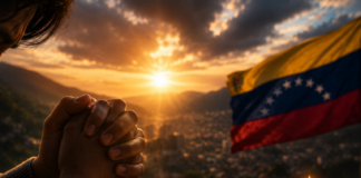 Sigi haci oracion pa Venezuela