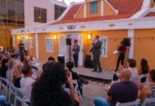 Prome Minister Mike Eman ta celebra creatividad y talento localÂ