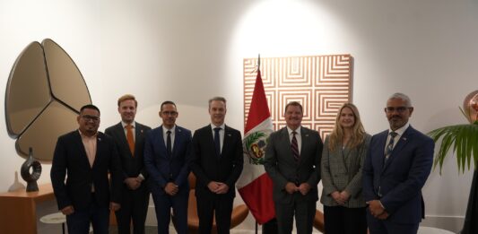 Acuerdo firma cu Wageningen a resona te na Peru: Aruba tin hopi potencial pa bira un centro di conocemento pa Latino America