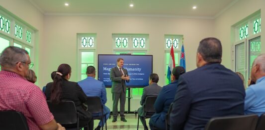 Prome Minister Mike Eman: Tecnologia mester fortalece dignidad humano y e bienestar comun