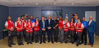 Boluntario di Cruz Cora Aruba a comparti nan experiencia durante e mision: Gobierno di Aruba a duna reconocemento na team boluntario cu a brinda asistencia humanitario na Venezuela