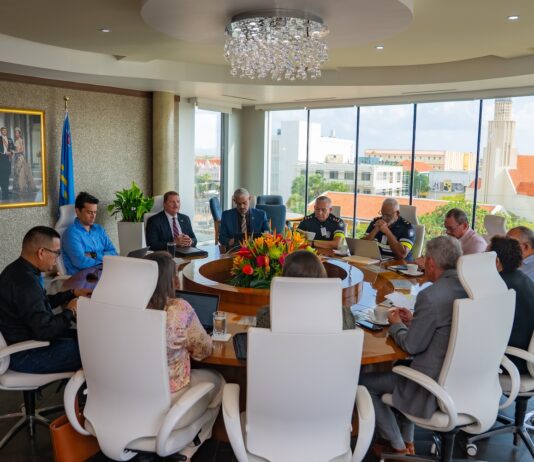 Gobierno y instancianan hudicial ta uni forsa pa mantene Aruba limpi