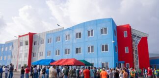 Prome Minister Eman hunto cu ekipo di DOW ta cla hunto ban cuida Aruba