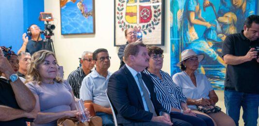 Exposicion “Letra y Consenshi: Balor Humano di un Pueblo” ta invita comunidad reflexiona riba historia di sclavitud na Aruba: Prome Minister Mike Eman: Conoce nos historia ta esencial pa evita cu e paginanan scur di humanidad no ripiti nunca mas