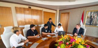 Hoben influencers ta uni forsa pa un Aruba mas limpi: Flow di Isla kier mira nos hobennan uni na Ban Cuida Aruba