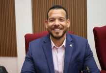 Parlamentario Rocco Tjon: Caso Gerlien Croes: Gobernador ta exigi transparencia den Parlamento