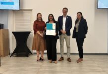 Lilien Ponson a gradua como Bachelor den Organization, Governance and Management (OGM)