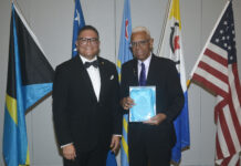 Premio “Lion of the Year” di Aruba Lions Club pa Sr. Gerardo Figaroa