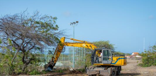 Un bario dushi pa biba: Danki na varios boluntario Mabon a bira mas limpi durante accion nacional Cuida Aruba
