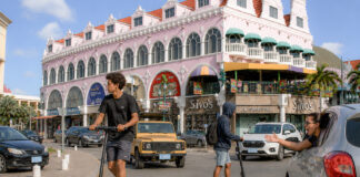 Prohibicion di e-stepnan no ta algo solamente na Aruba sino ta un tendencia internacional y ta proteha siguridad publico