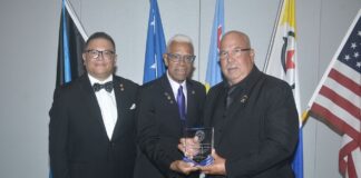 Aruba Lions Club ta gradici Old Skool Bikers Aruba pa nan contribucionĀ