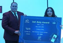 Un anochi historico naunda a obsekia e “Juf. Baly Award” pa prome biaha na e mihor graduado di Filomena College