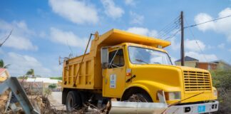Bario ta uni pa haci un diferencia: Cuida Aruba ta transforma tereno bandona na Pos Chikito den futuro area recreativo
