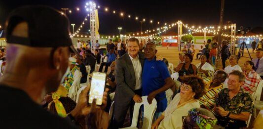 Prome Minister Mike Eman presente na prome edicion di conmemoracion di abolicion di sclavitud na San Nicolas