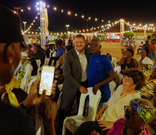 Prome Minister Mike Eman presente na prome edicion di conmemoracion di abolicion di sclavitud na San Nicolas