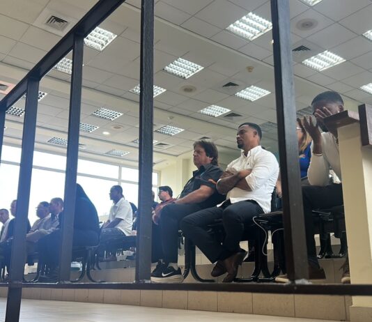Parlamentario Eduard Pieters (PPA): “Den pais democratico no por goberna cu e decisionnan unilateral”