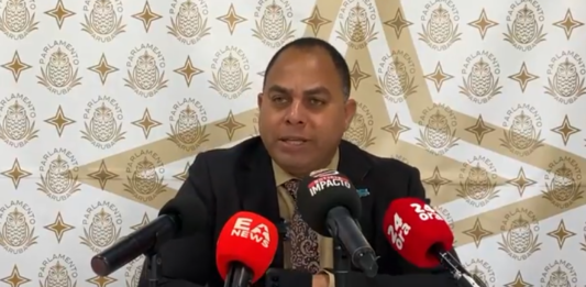 Parlamentario Eduard Pieters: โNo laga hende burla di nos inteligenciaโ