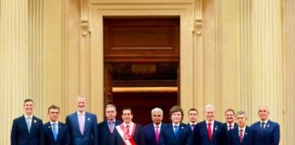 Prome Minister Mike Eman presente na instalacion di Presidente Keiko Fujimori na Peru