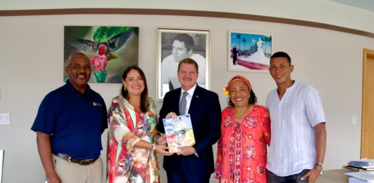 Delegacion di La Guajira a bishita Prome Minister Mike Eman pa fortalece e lasonan cultural cu Aruba