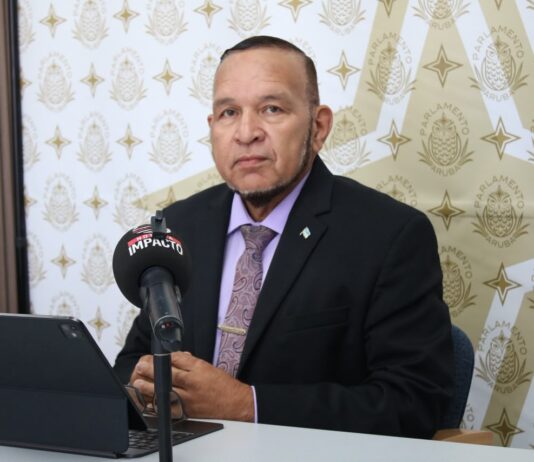 Parlamentario Endy Croes: âNo por pusha HOFA den silencio y ignora e pueblo!â