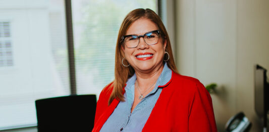 Janine Maduro ta empleado superior di Aruba Bank pa luna di mei 2026