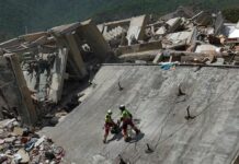 Situacion critico na Venezuela: cifra di morto a subi na 3.685, dos siman despues di e dobbel teremoto