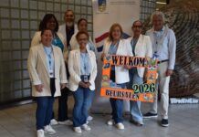 E grupo di studiantenan a yega bon Hulanda