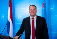 Minister Geoffrey Wever: 242 permiso pa negoshi nobo den prome mitar di 2026 ta confirma actividad empresarial continuo na Aruba