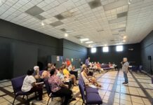 Sosten financiero pa pasa dia den bario di gruponan di adulto mayor