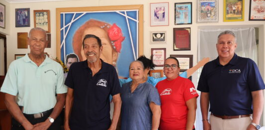 Concierto Nacional di gala ta honra legado di nos mama y tata di cultura Aruba: Festival Un Canto na Bernadina ⢠Edicion Special di 15 Aña