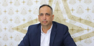 Parlamentario Dangui Oduber: Scol a cuminsa sin atencion pa educacion! Tin 700 miyon florin di surplus pero NO tin placa pa educacionÂ