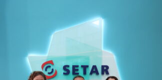 SETAR cu aporte na Fundacion Ban Uni Man Pa Cria Nos Muchanan en conexion cu Back to School