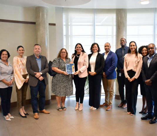 Minister Wyatt-Ras y Fundacion ABO ta fortalece cooperacion pa screening di cancer na Aruba