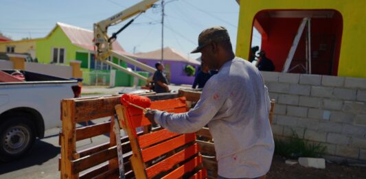 Proyecto di Bernardstraat ta sigui cu mas casnan renoba y apoyo di comunidad