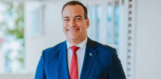 Minister Geoffrey Wever: Aruba ta fortalece control financiero cu auditoria independiente di Jaarrekening 2026 y 2027