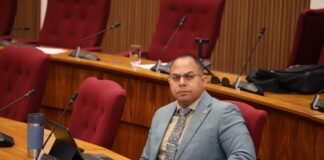 Parlamentario Eduard Pieters ta keda cuestiona e uzo di 16 miyon florin y kier sa unda e placa di ATA ta bay