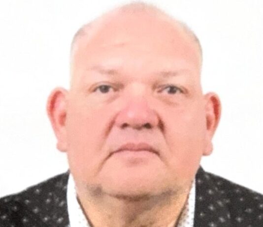 Gradicimento y invitacion: Randolf Marlon Vrolijk