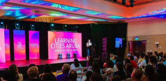 Minister Gerlien Croes a lansa fase 1 di ‘Learning Cities Aruba’ oficialmente cu un enfoke special pa veld di educacion: Un proyecto nacional di siรฑamento pa bida largo, innovacion y desaroyo sostenibel