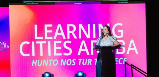 Minister Gerlien Croes: Ministerio di Educacion ta ofrece diferente workshops y conferencia via e plataforma Learning Cities den September y October