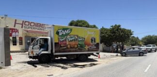 Un persona herida den boksmento dilanti supermercado na Hooiberg