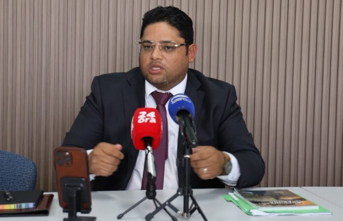 Aruba no por sigui laga inmigracion core riba piloto automatico