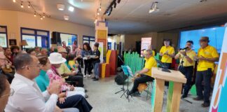 Parlamentario Eduard Pieters (PPA): “Un pais cu no conoce su historia, ta condena pa ripiti e erornan di pasado.”