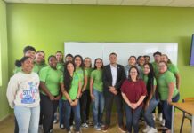 Dennerich Kelly ta conecta educacion, politica y calidad di cuido