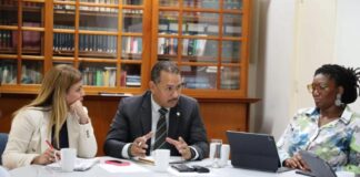 Carlos Bermudez ta confronta hipocresia di MEP: âNan no por pretende awor cu nan ta defensor di tour guidesâ