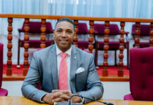 Parlamentario Hendrik Tevreden: Incertidumbre y falta di direccion ta preocupa trahadornan di DPL: E parlamentario ta exigi claridad na e Minister encarga tocante e futuro di e departamento y proteccion di e mercado laboral local