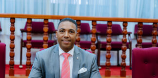 Parlamentario Hendrik Tevreden: Incertidumbre y falta di direccion ta preocupa trahadornan di DPL: E parlamentario ta exigi claridad na e Minister encarga tocante e futuro di e departamento y proteccion di e mercado laboral local